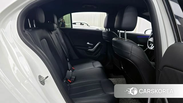 Mercedes-Benz A-Class W177 2021 Белый из Кореи, фото 2