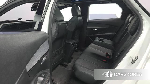 Peugeot 3008 second generation 2018 Белый из Кореи, фото 2