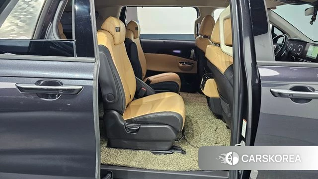 Kia Carnival 4th generation 2023 Серый из Кореи, фото 2