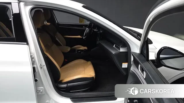 Kia K5 Hybrid 3rd Generation 2022 Белый из Кореи, фото 2