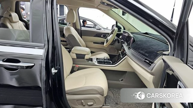 Kia Carnival 4th generation 2022 Черный из Кореи, фото 2