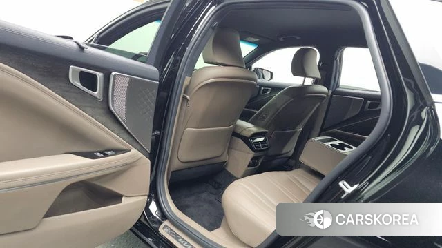 Kia K8 Hybrid 2022 Черный из Кореи, фото 2