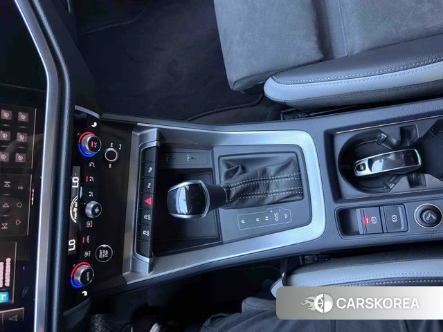 Audi Q3 2023 Белый из Китая, фото 2