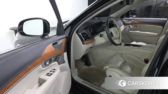 Volvo XC90 second Generation 2020 Черный из Кореи, фото 2