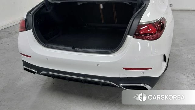 Mercedes-Benz E-Class W214 2025 Белый из Кореи, фото 2