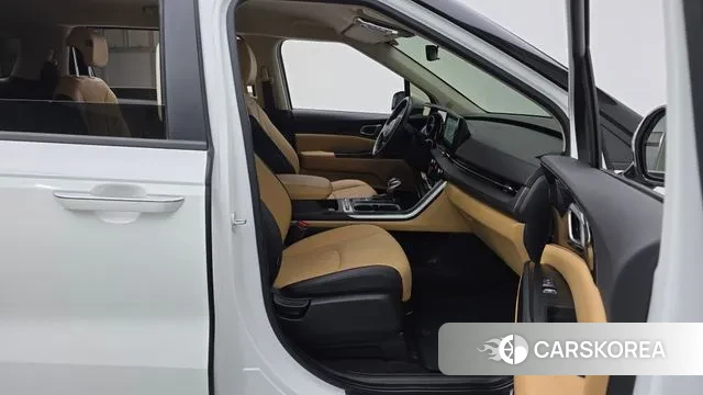 Kia Carnival 4th generation 2023 Белый из Кореи, фото 2