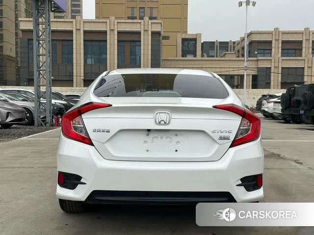 Honda Civic 2019 Белый из Китая, фото 2