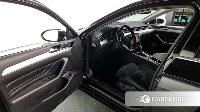 Volkswagen Passat GT (B8) id 2931654 из Кореи 2