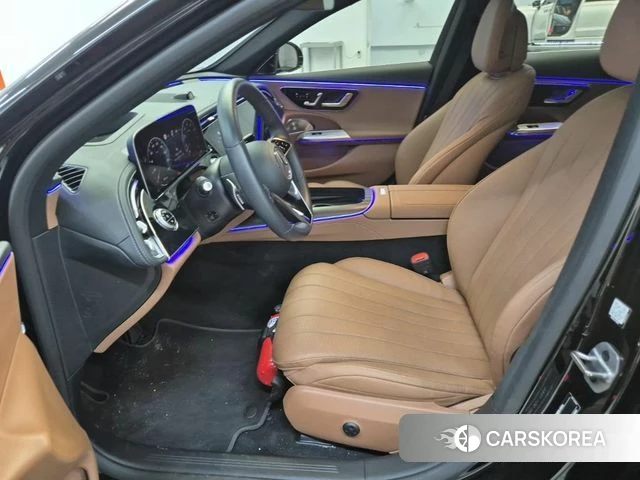 Mercedes-Benz E-Class W214 2025 Черный из Кореи, фото 2