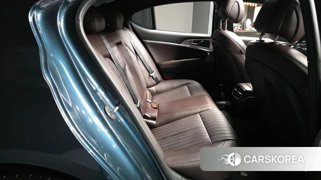Genesis The New G70 2021 Синий из Кореи, фото 2
