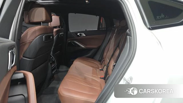 BMW X6 (G06) 2025 Белый из Кореи, фото 2