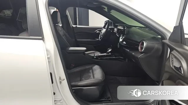 Chevrolet (GM Daewoo) Trax Crossover 2024 Белый из Кореи, фото 2