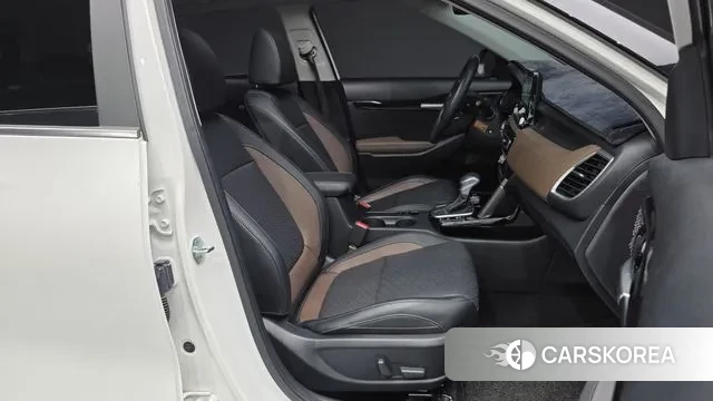 Kia Seltos 2021 Белый из Кореи, фото 2