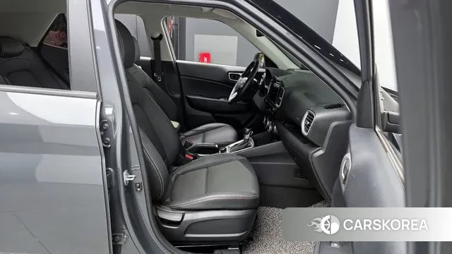 Hyundai Venue 2023 Серый из Кореи, фото 2