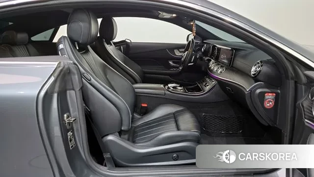 Mercedes-Benz E-Class W213 2018 Серый из Кореи, фото 2