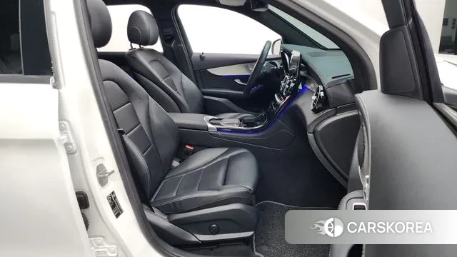 Mercedes-Benz GLC-Class X253 2021 Белый из Кореи, фото 2