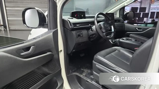 Hyundai Staria 2022 Белый из Кореи, фото 2