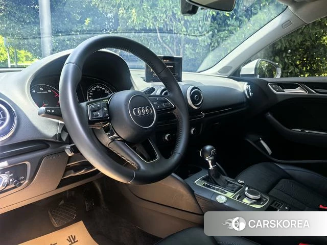 Audi A3 2021 Белый из Китая, фото 2
