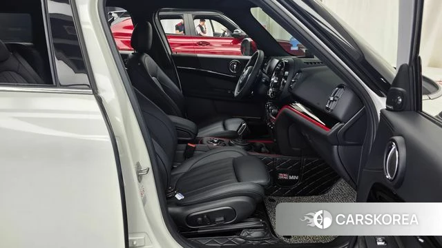 Mini Cooper S Countryman 2023 Белый двухцветный из Кореи, фото 2
