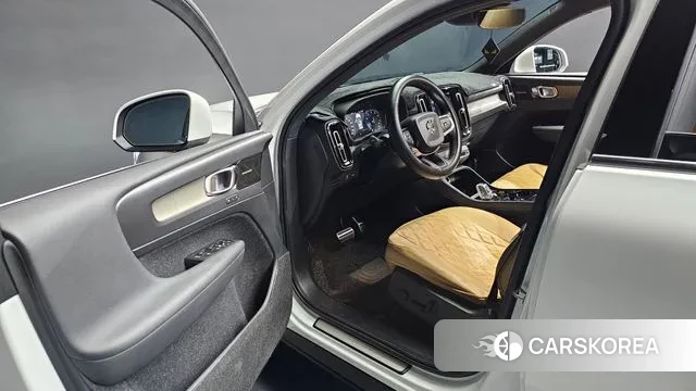 Volvo XC40 2019 Белый из Кореи, фото 2