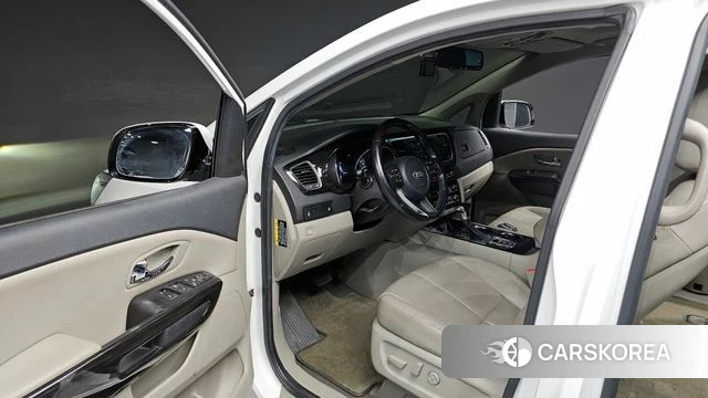 Kia The New Carnival 2019 Белый из Кореи, фото 2