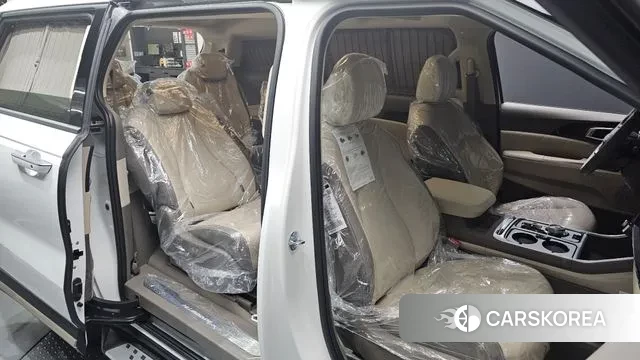 Kia The New Carnival 4th Generation 2025 Белый из Кореи, фото 2