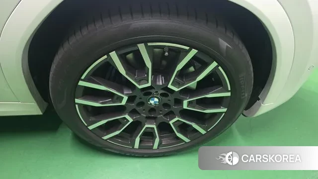 BMW X6 (G06) 2025 Белый из Кореи, фото 2