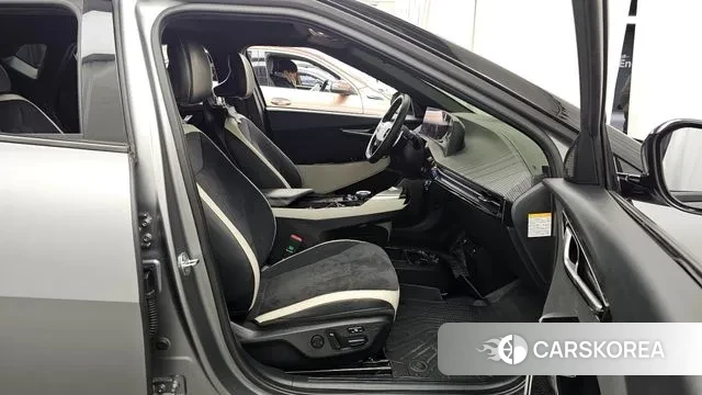 Kia EV6 2021 Серый из Кореи, фото 2