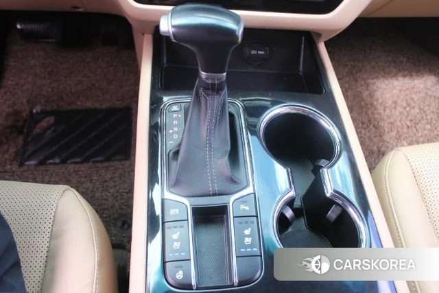 Kia The New Carnival 2019 Белый из Кореи, фото 2
