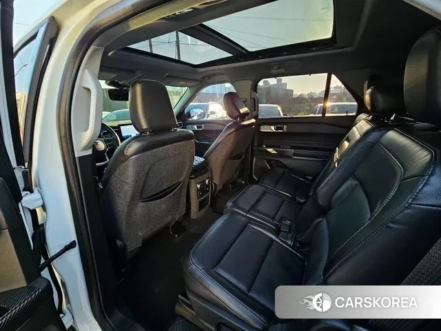 Ford Explorer 6th Generation 2020 Белый из Кореи, фото 2