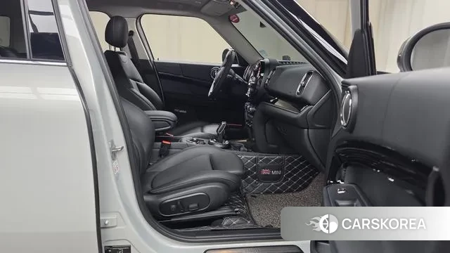 Mini Cooper Countryman 2021 Серебряный двухцветный из Кореи, фото 2