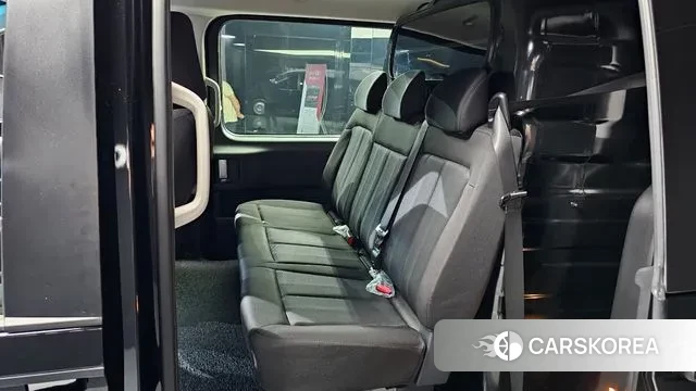 Hyundai Staria 2022 Черный из Кореи, фото 2