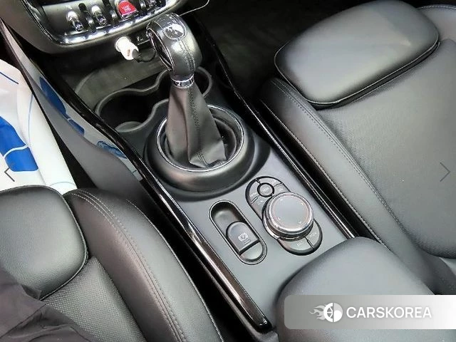 Mini Cooper Clubman 2018 Темно-зеленый из Кореи, фото 2