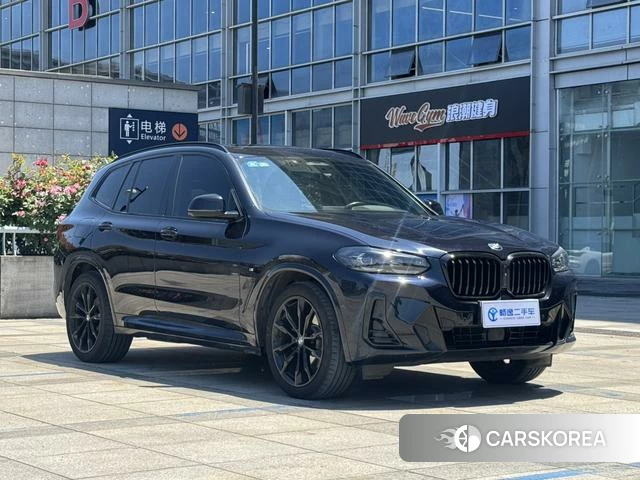 BMW X3 2021 Черный из Китая, фото 2