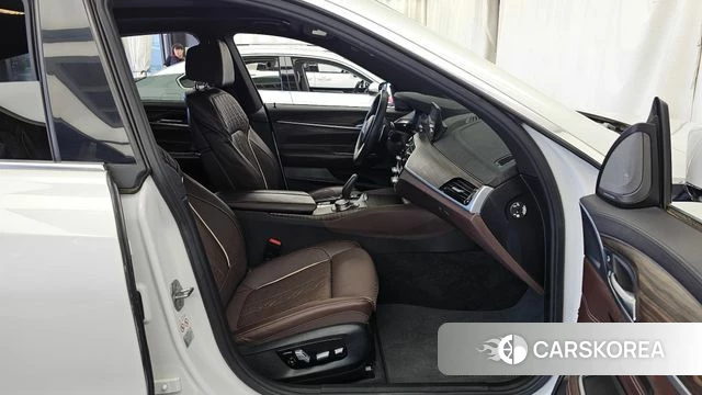 BMW 6 Series GT (G32) 2019 Белый из Кореи, фото 2