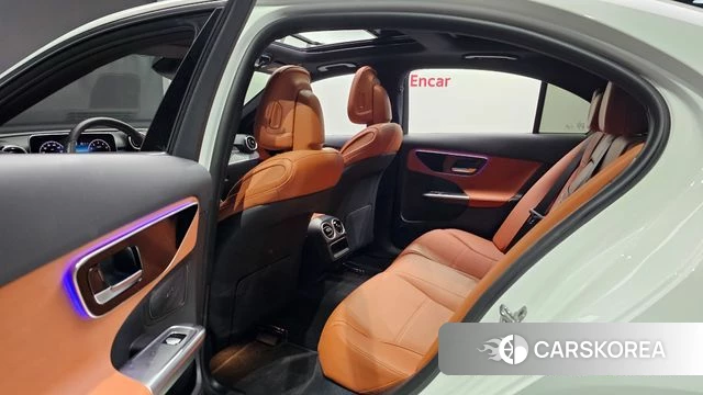 Mercedes-Benz C-Class W206 2024 Белый из Кореи, фото 2
