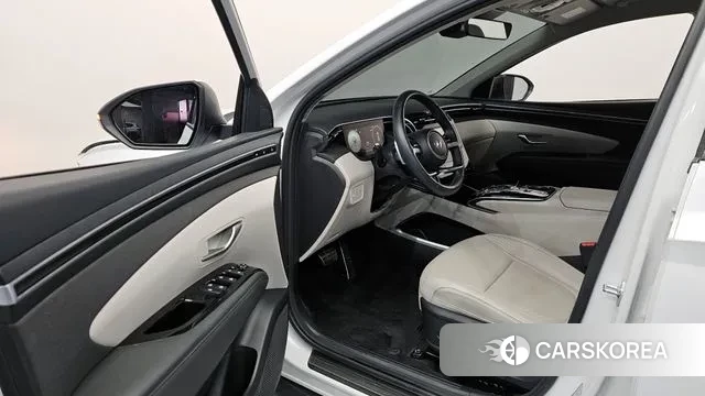 Hyundai Tucson (NX4) 2021 Белый из Кореи, фото 2