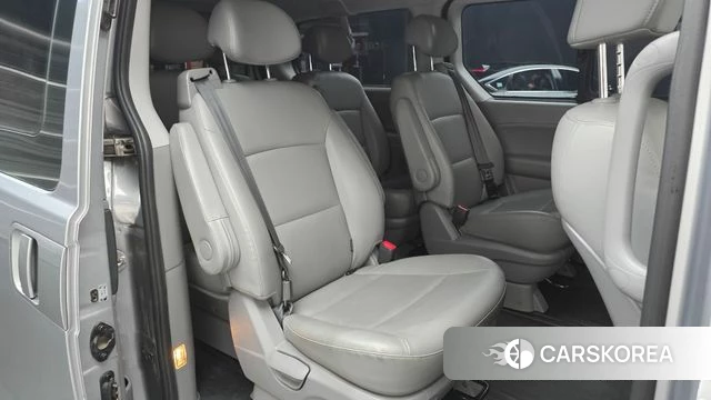 Hyundai The New Grand Starex 2018 Серебряный из Кореи, фото 2