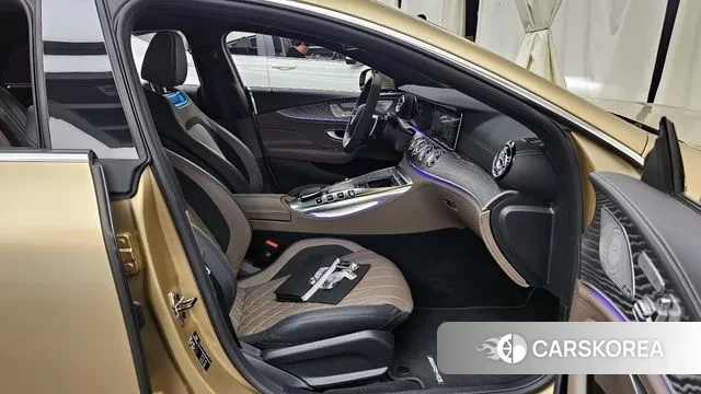 Mercedes-Benz AMG GT 2023 Золотой из Кореи, фото 2