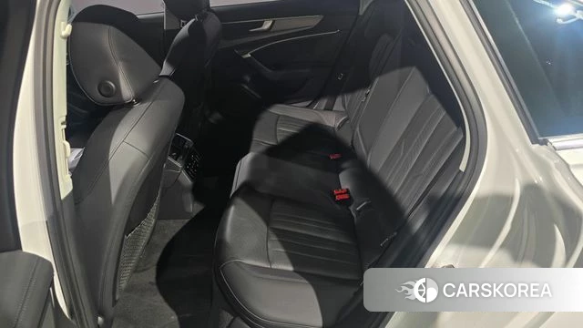 Audi A6 (C8) 2023 Белый из Кореи, фото 2