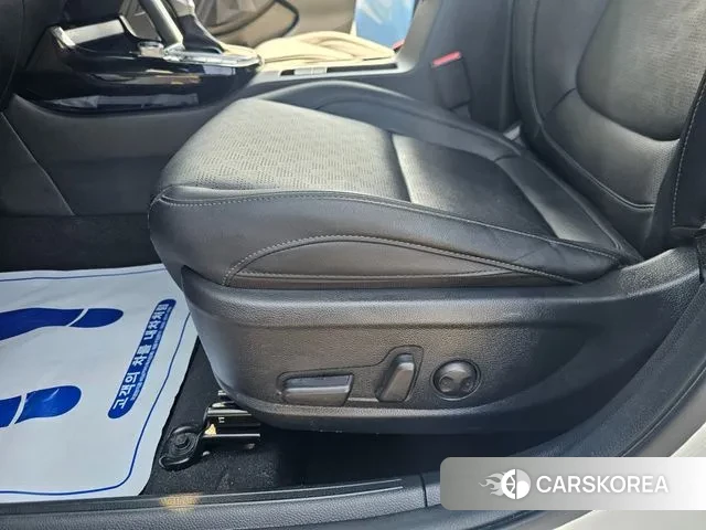 Kia Seltos 2022 Белый из Кореи, фото 2