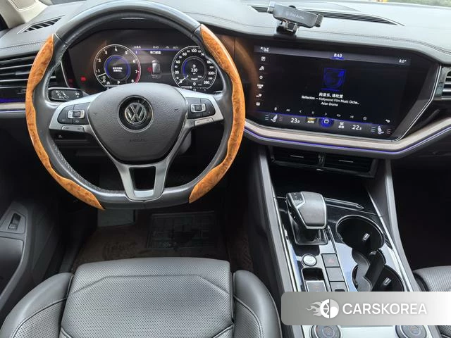 Volkswagen Touareg 2019 Черный из Китая, фото 2