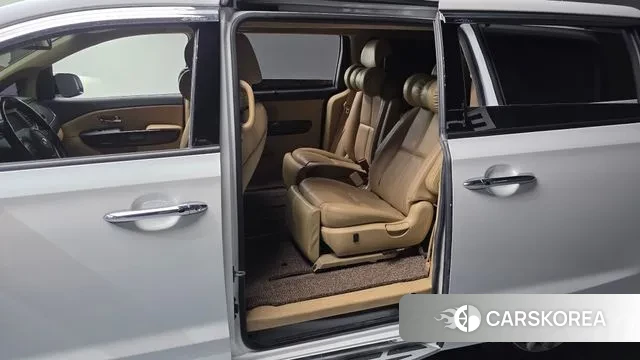 Kia The New Carnival 2018 Белый из Кореи, фото 2