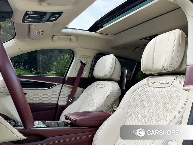 Bentley Flying Spur 3rd Generation 2020 Песочный из Кореи, фото 2