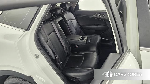 Kia Sportage 5th Generation 2022 Белый из Кореи, фото 2