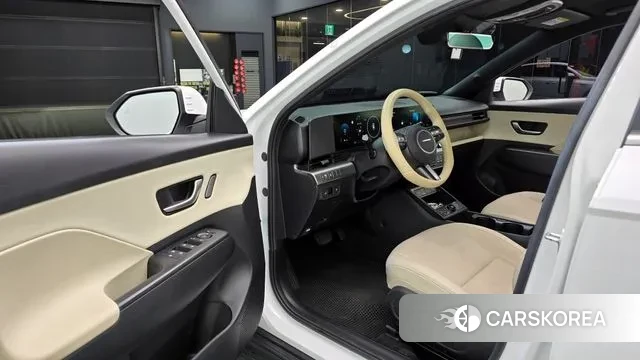 Hyundai Kona (SX2) 2023 Белый из Кореи, фото 2