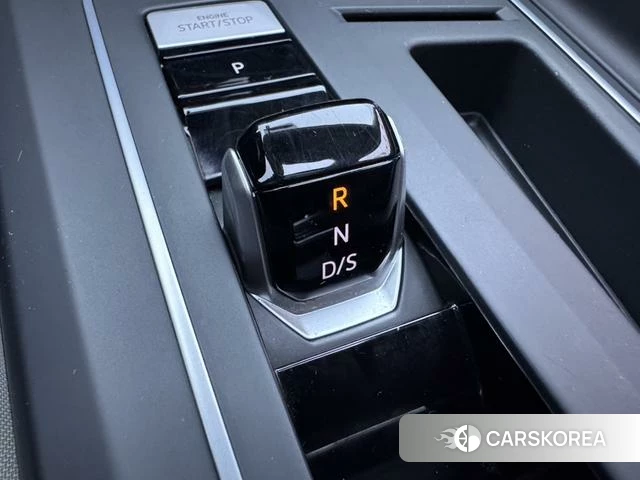 Volkswagen Golf 2022 Белый из Китая, фото 2