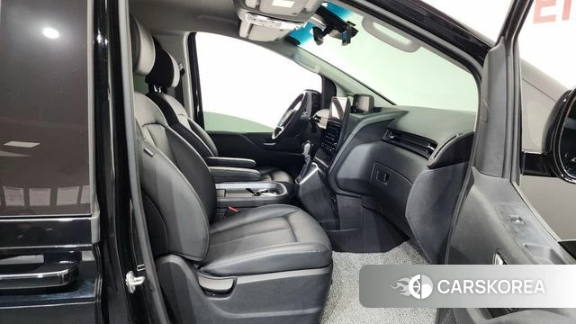 Hyundai Staria 2024 Черный из Кореи, фото 2