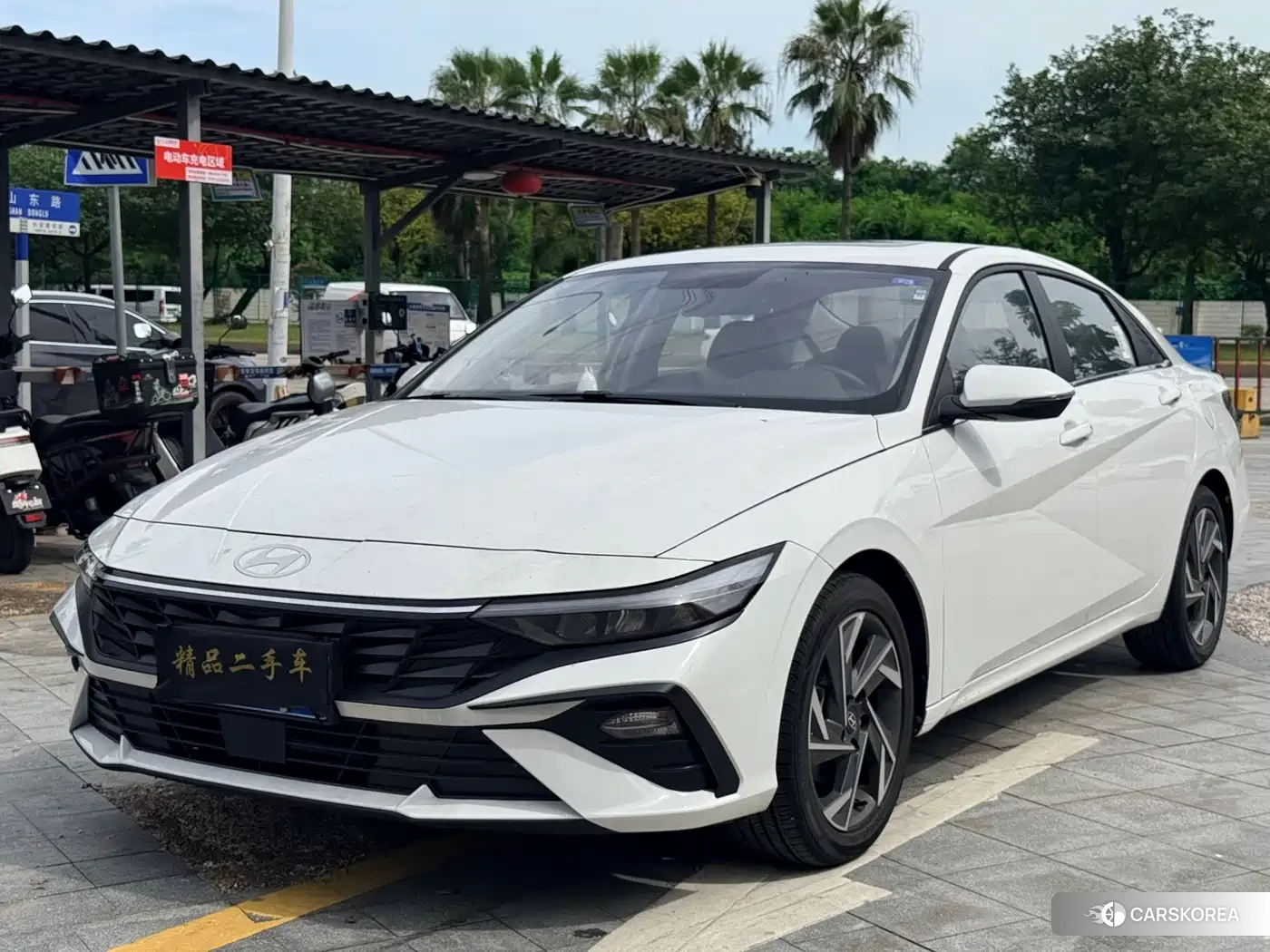 Hyundai Elantra 2026 Белый из Китая, фото 2