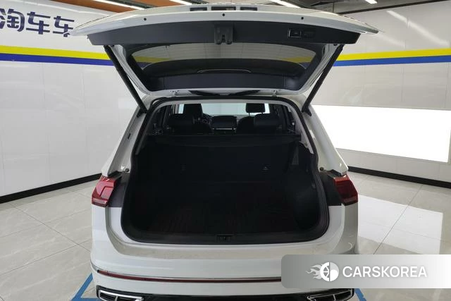 Volkswagen Tiguan L 2024 Белый из Китая, фото 2